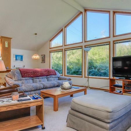 Captain Bill'S Beachhouse Линкольн-Сити Экстерьер фото