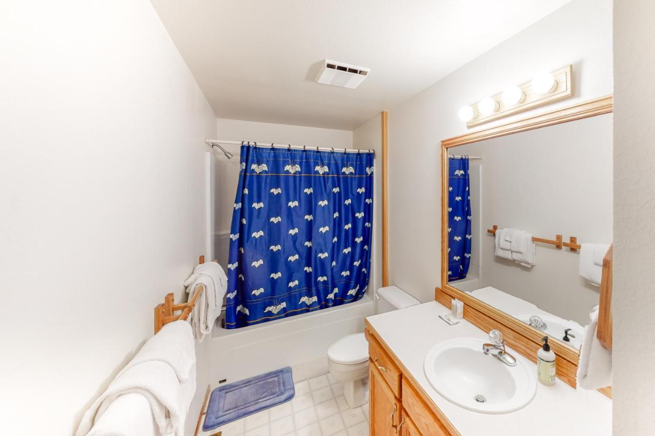 Captain Bill'S Beachhouse Линкольн-Сити Экстерьер фото